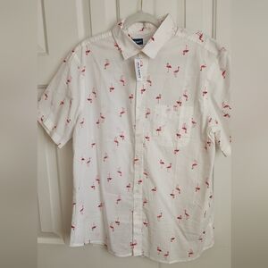 Old Navy NWT White Short-Sleeve Button-Up Shirt with Pink Flamingo Print Sz L